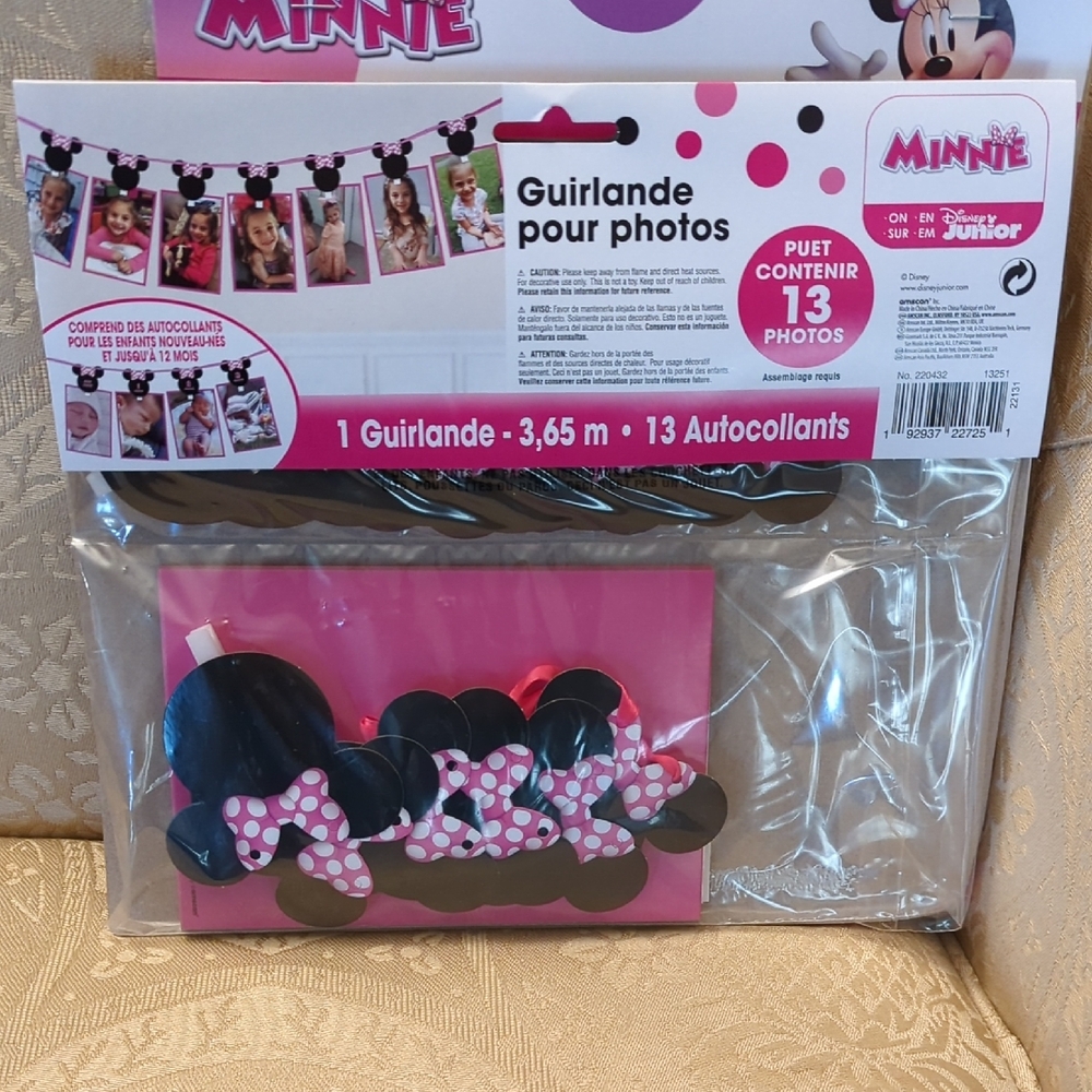 New With Tags Minnie Mouse Birthday Party Supplies Set 🩷🤍 - Picture 6 of 7